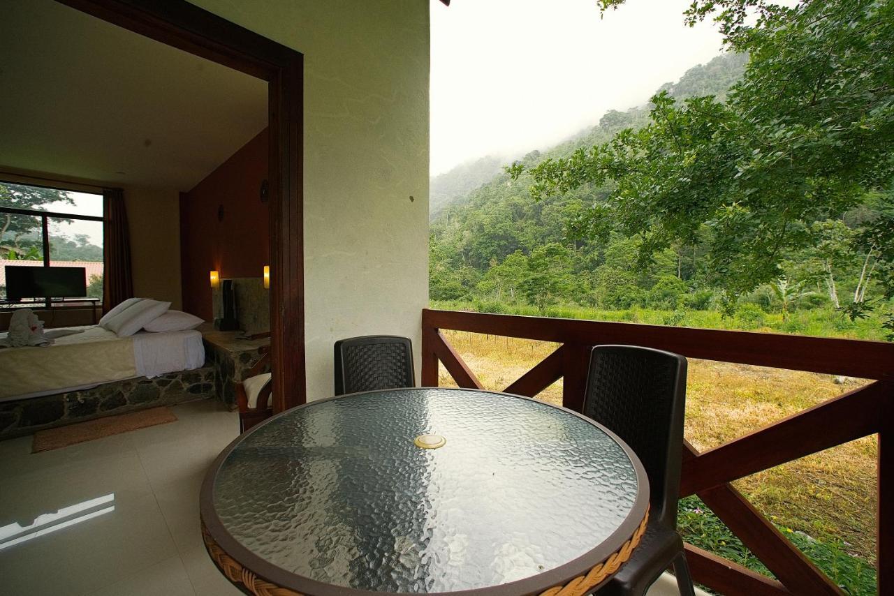 Santval Lodge Bucay Extérieur photo